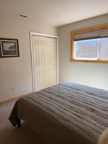 814 Capistrano Ave, South Lake Tahoe, CA 96150