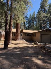814 Capistrano Ave, South Lake Tahoe, CA 96150