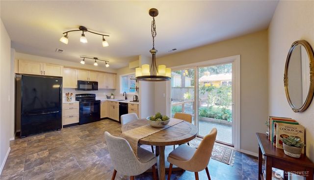 18739 SE 268th Street, Covington, WA 98042