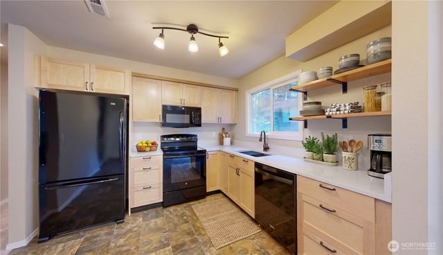 18739 SE 268th Street, Covington, WA 98042