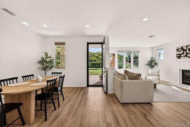 4301 Pacifica Way 2, Oceanside, CA 92056