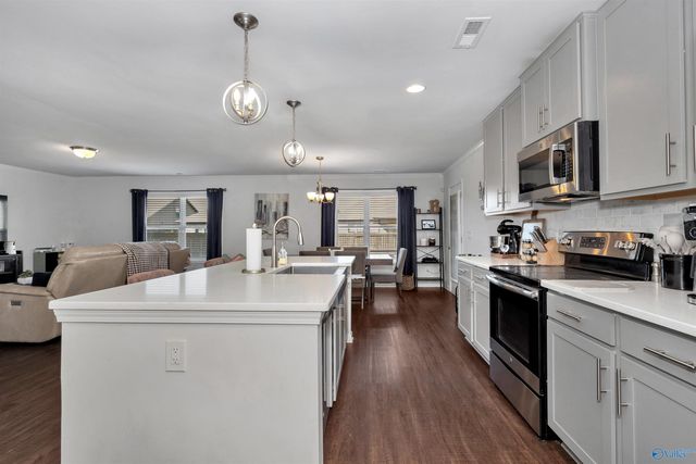 120 Edgestone Drive, Harvest, AL 35749