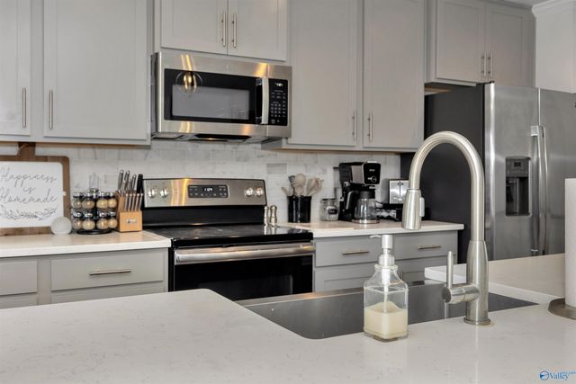 120 Edgestone Drive, Harvest, AL 35749