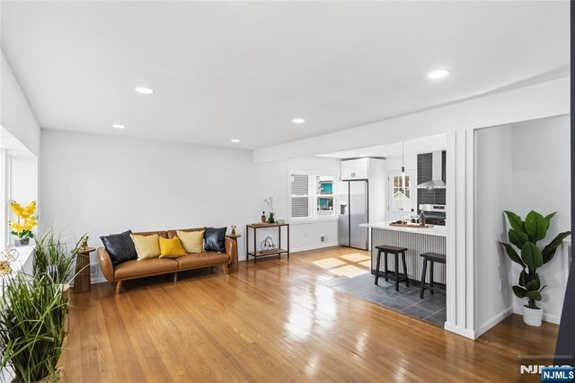 116 Washington Place, Teaneck, NJ 07666