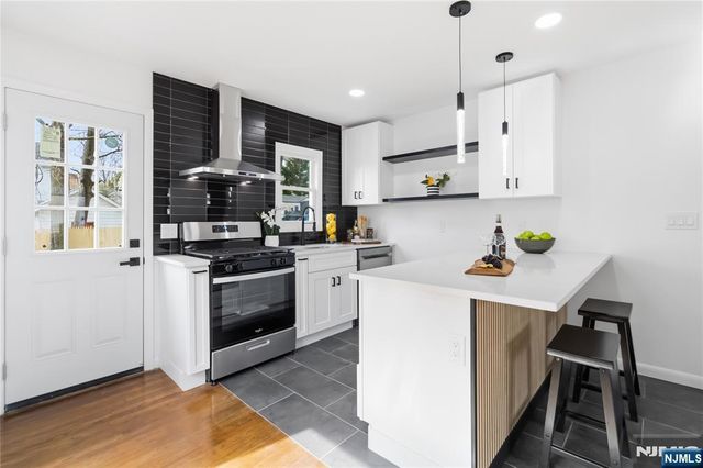 116 Washington Place, Teaneck, NJ 07666