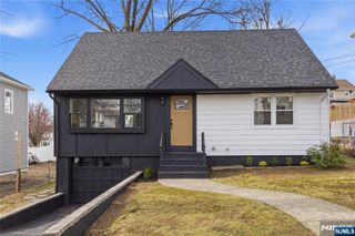 116 Washington Place, Teaneck, NJ 07666