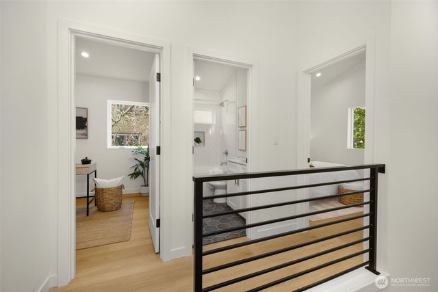 14321 C Interlake Avenue N, Seattle, WA 98133