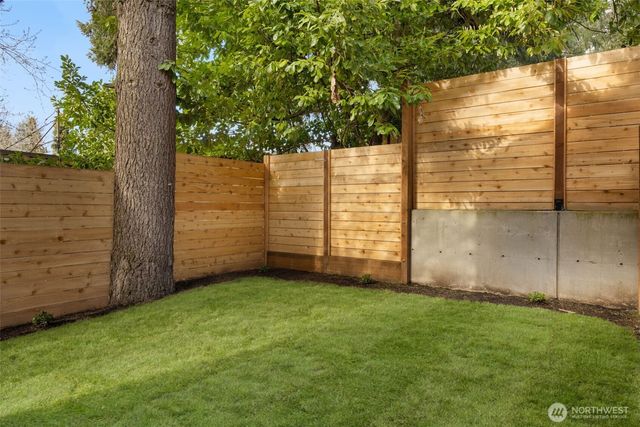 14321 C Interlake Avenue N, Seattle, WA 98133