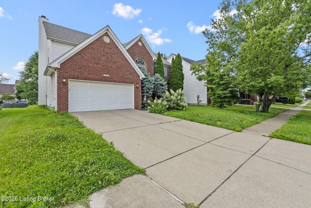 10123 Spring Gate Dr, Louisville, KY 40241