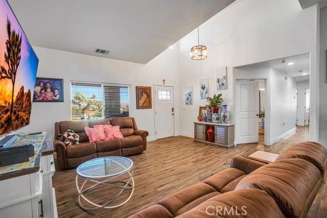 58385 Delano Trail, Yucca Valley, CA 92284