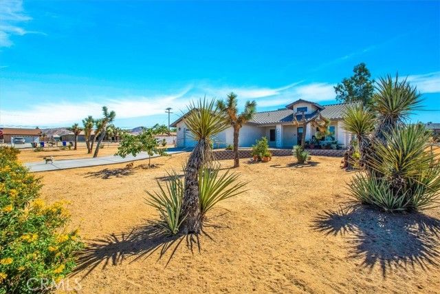 58385 Delano Trail, Yucca Valley, CA 92284