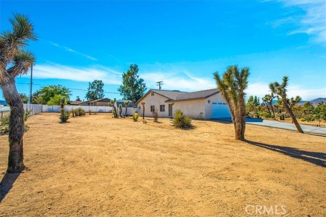 58385 Delano Trail, Yucca Valley, CA 92284