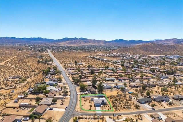 58385 Delano Trail, Yucca Valley, CA 92284