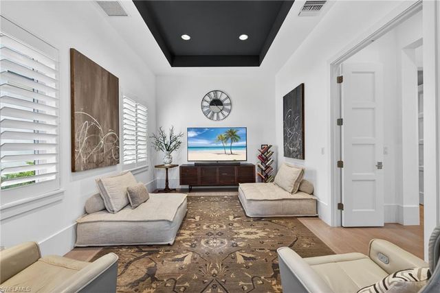 9193 Mercato WAY, Naples, FL 34108