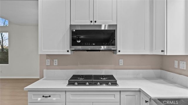 1728 Tamarron Drive, Corona, CA 92883