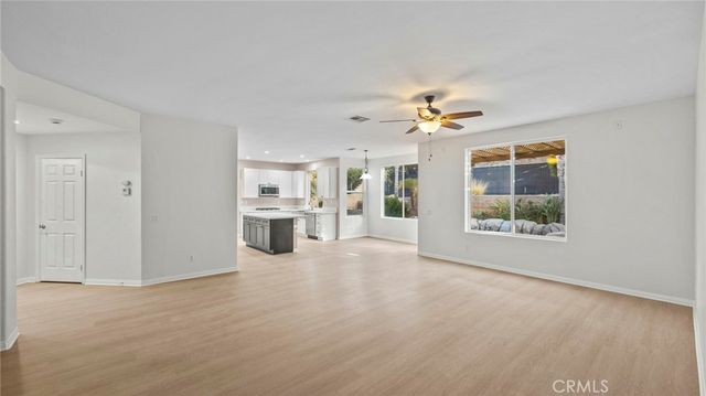 1728 Tamarron Drive, Corona, CA 92883