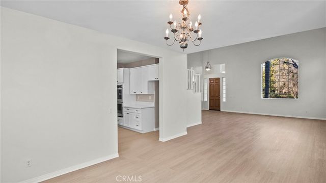 1728 Tamarron Drive, Corona, CA 92883