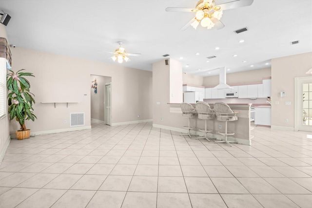 156 SW Saratoga Avenue, Port St. Lucie, FL 34953