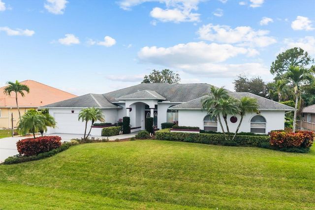 156 SW Saratoga Avenue, Port St. Lucie, FL 34953