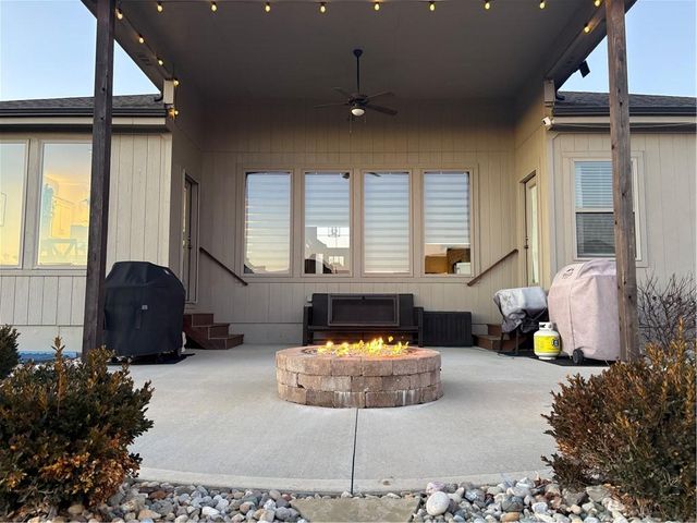 2421 SW River Trail Road, Lee's Summit, MO 64082