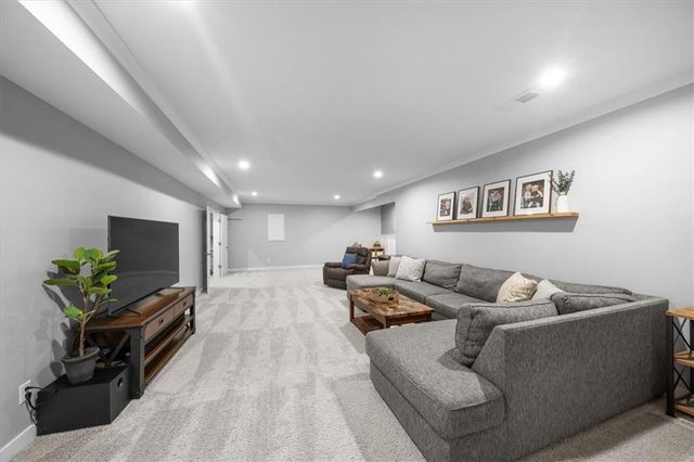 2421 SW River Trail Road, Lee's Summit, MO 64082