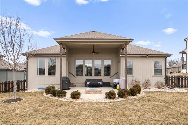 2421 SW River Trail Road, Lee's Summit, MO 64082