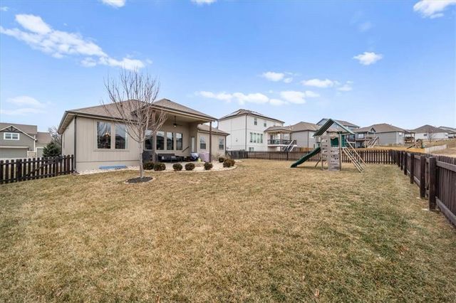 2421 SW River Trail Road, Lee's Summit, MO 64082