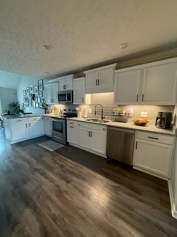 5243 Normandy Cob Dr, Murfreesboro, TN 37129