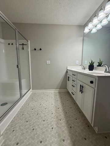 5243 Normandy Cob Dr, Murfreesboro, TN 37129