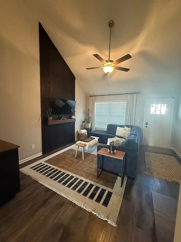 5243 Normandy Cob Dr, Murfreesboro, TN 37129