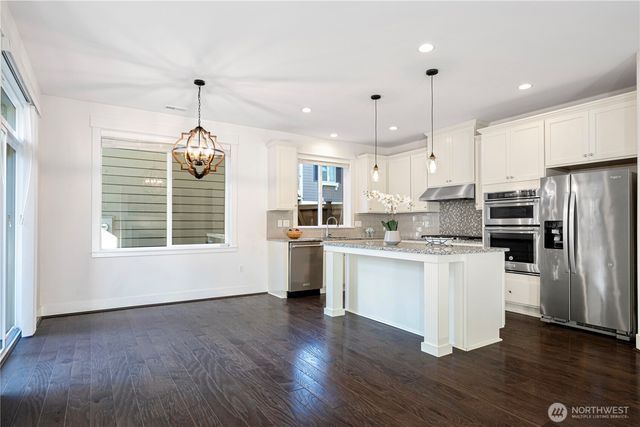 18717 43rd Drive SE, Bothell, WA 98012