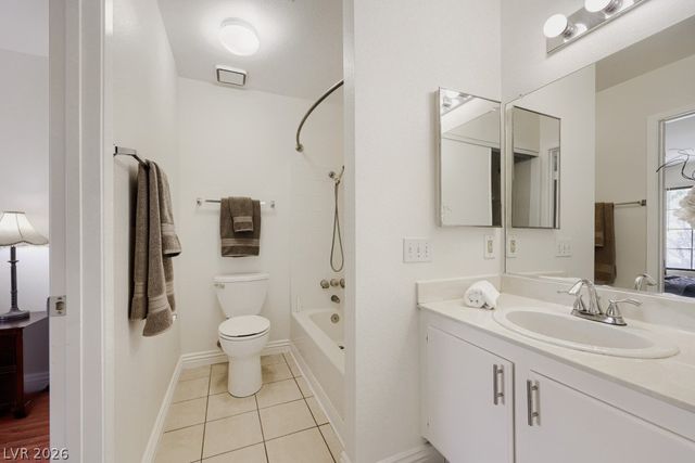 4893 South Torrey Pines Drive 203, Las Vegas, NV 89103