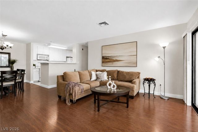 4893 South Torrey Pines Drive 203, Las Vegas, NV 89103