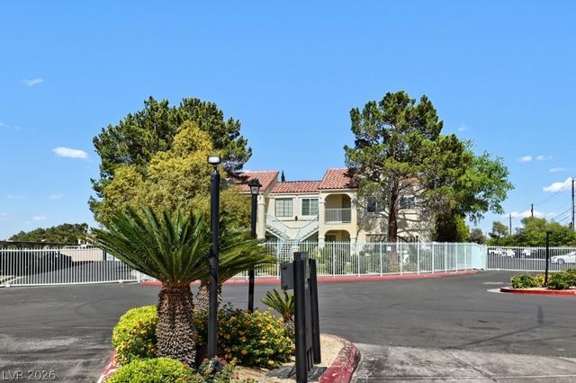 4893 South Torrey Pines Drive 203, Las Vegas, NV 89103