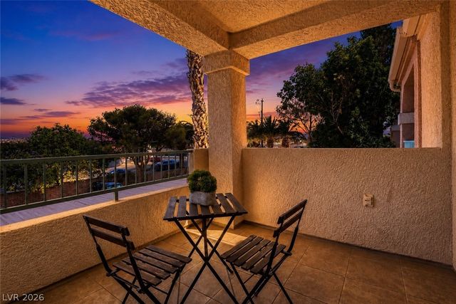 4893 South Torrey Pines Drive 203, Las Vegas, NV 89103