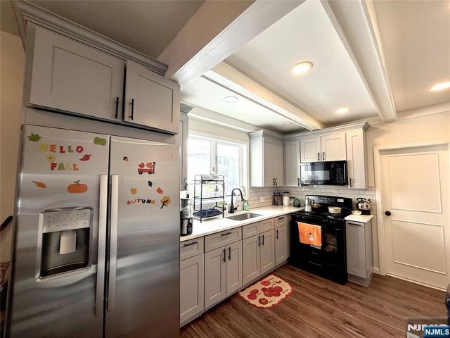 27 Honiss Street, Belleville, NJ 07109