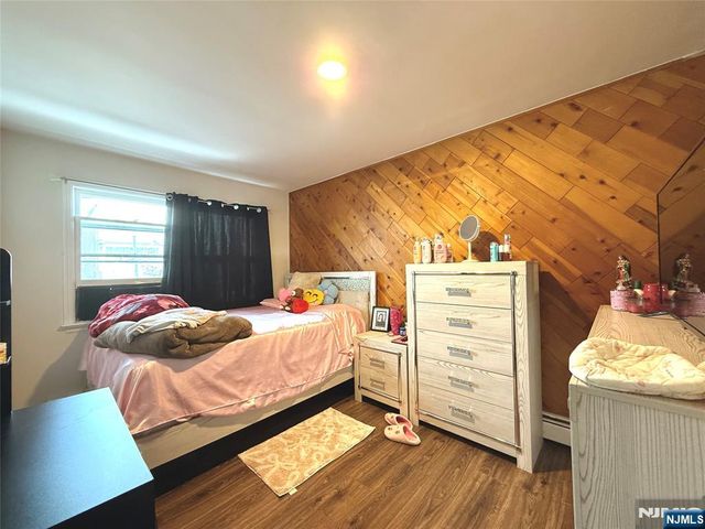 27 Honiss Street, Belleville, NJ 07109