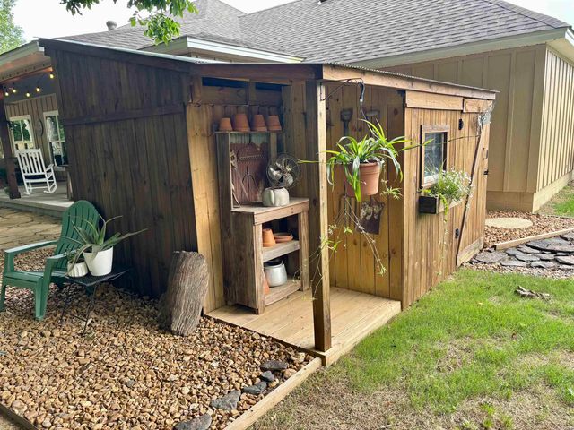 107 River Place Drive, Pangburn, AR 72121