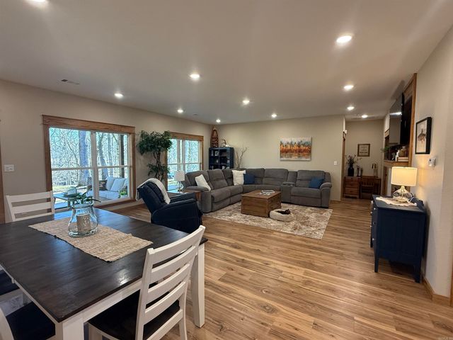 107 River Place Drive, Pangburn, AR 72121