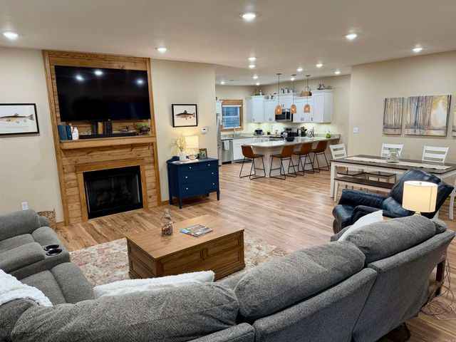 107 River Place Drive, Pangburn, AR 72121