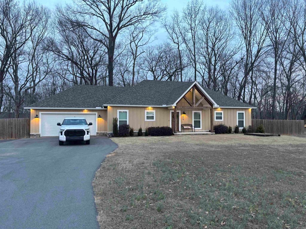 107 River Place Drive, Pangburn, AR 72121