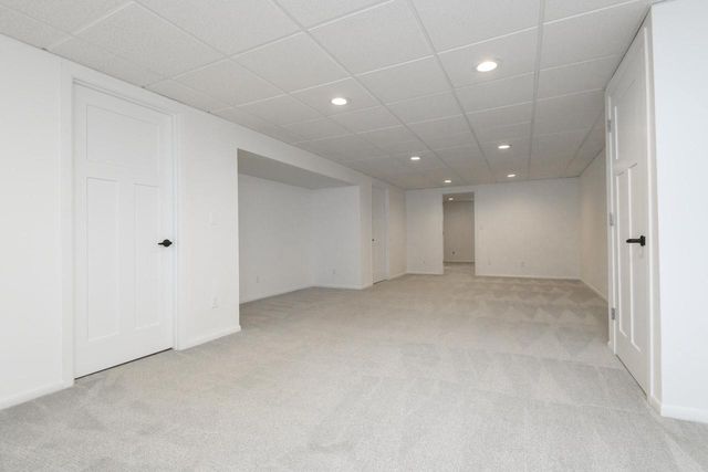 W143N8317 Oxford STREET, Menomonee Falls, WI 53051