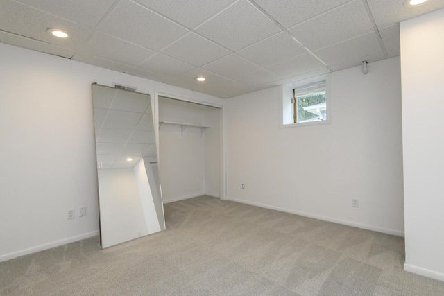 W143N8317 Oxford STREET, Menomonee Falls, WI 53051