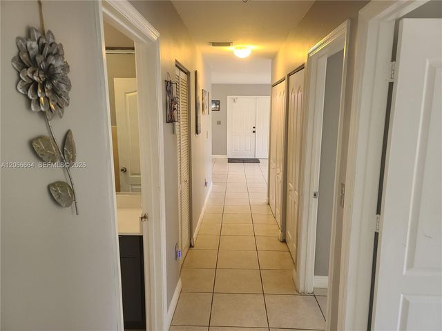 2884 SW 36th Avenue, Miami, FL 33133