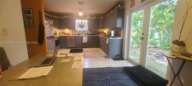 2884 SW 36th Avenue, Miami, FL 33133