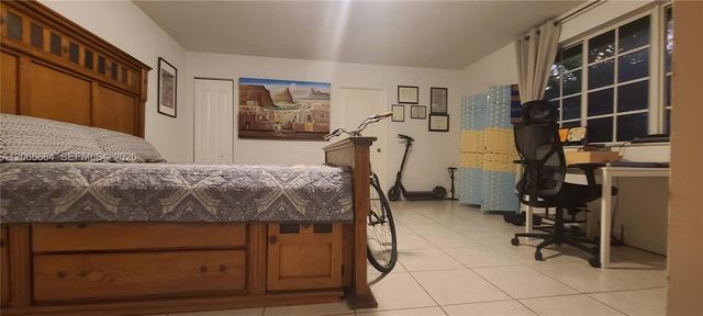 2884 SW 36th Avenue, Miami, FL 33133