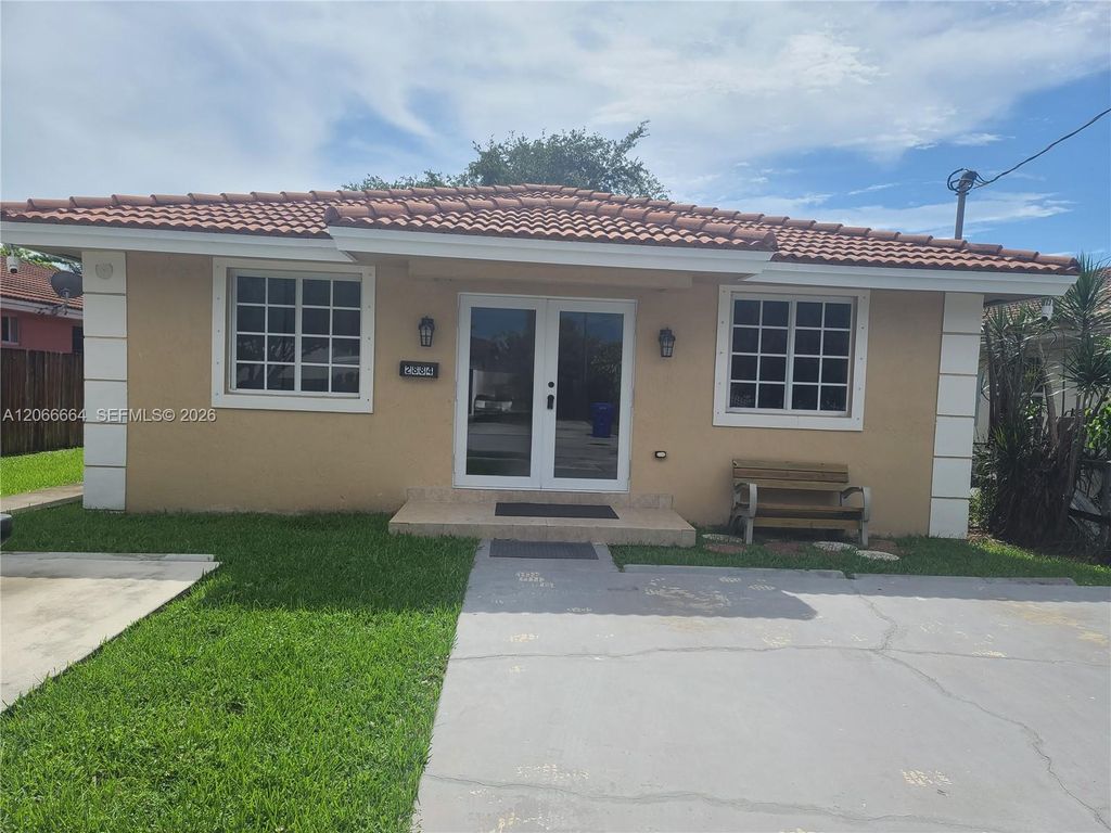 2884 SW 36th Avenue, Miami, FL 33133