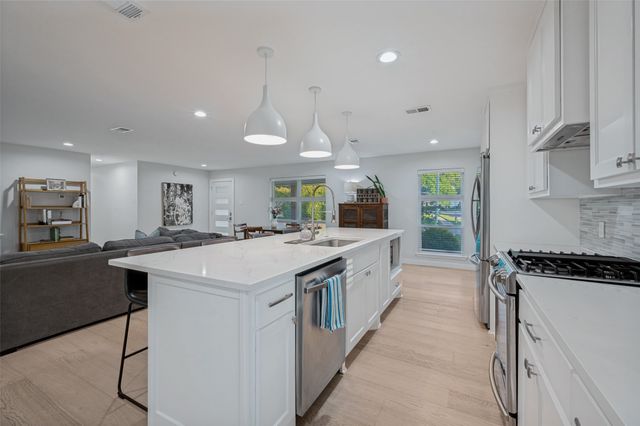 3137 Sombrero Drive, Dallas, TX 75229