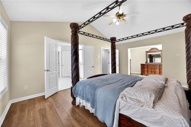 1322 Melrose Woods LN, Lawrenceville, GA 30045