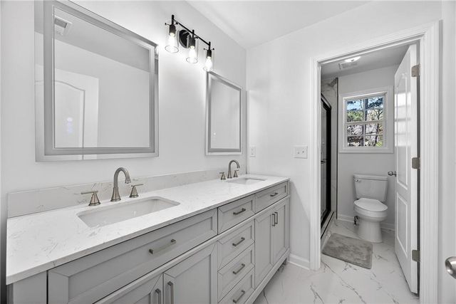 1322 Melrose Woods LN, Lawrenceville, GA 30045